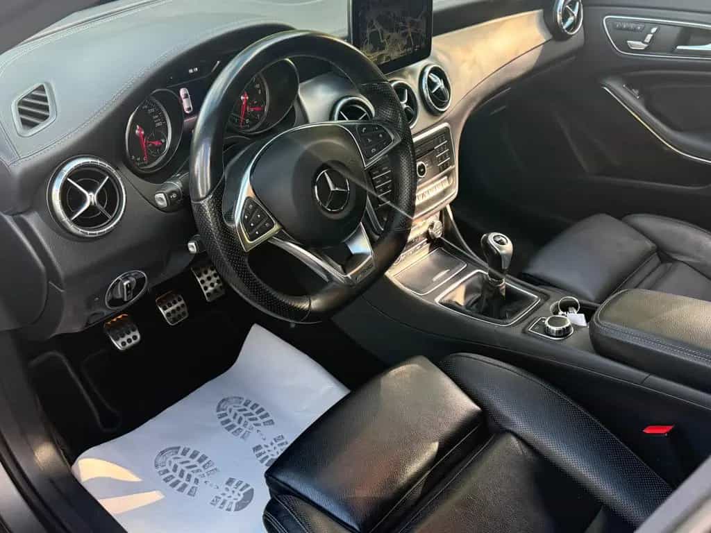 Mercedes-Benz CLA 200 CLA 200*AMG*-SPORT-PAKET*LEDER*NAVI*LED* 05/2017-photo-32