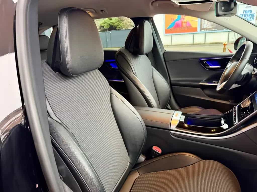 Mercedes-Benz C 220 Avantgarde 4Matic Business Paket 1. Hand 12/2021-photo-24