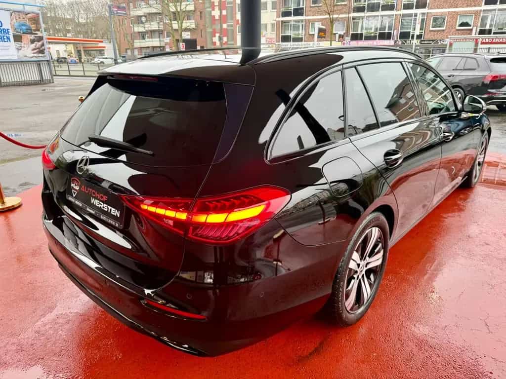 Mercedes-Benz C 220 Avantgarde 4Matic Business Paket 1. Hand 12/2021-photo-38