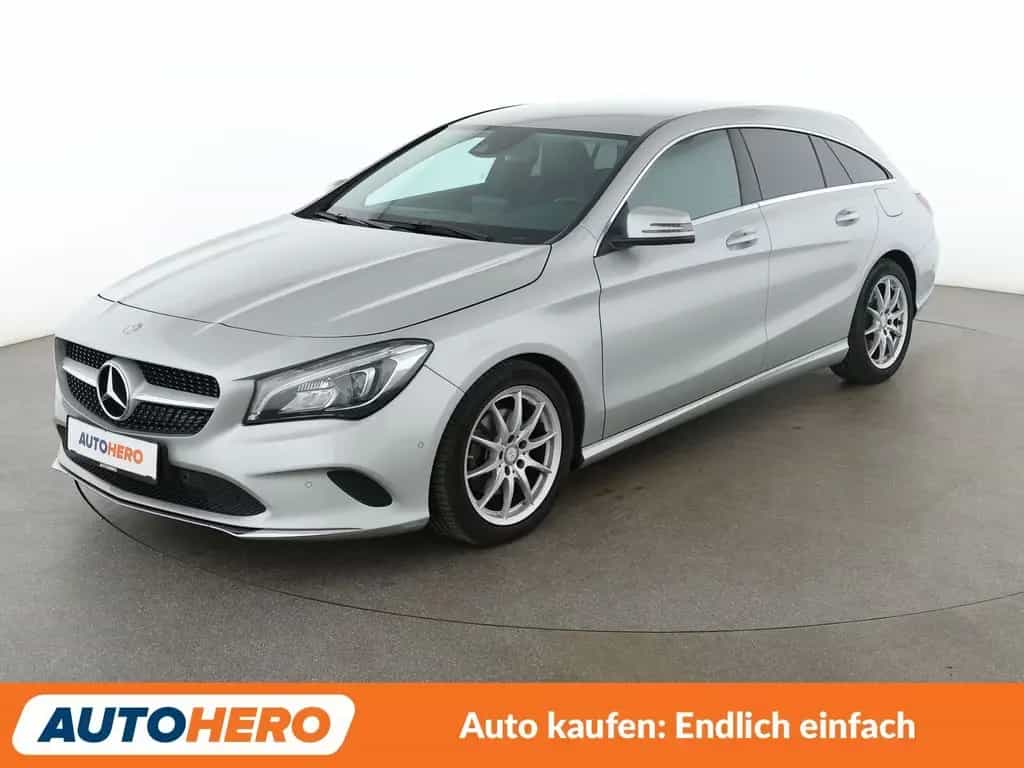 Mercedes-Benz CLA 220 Shooting Brake CLA-Klasse CLA 220 Shooting Brake 4Matic Urban 01/2017-photo-0