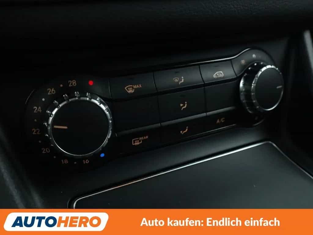 Mercedes-Benz CLA 220 Shooting Brake CLA-Klasse CLA 220 Shooting Brake 4Matic Urban 01/2017-photo-25