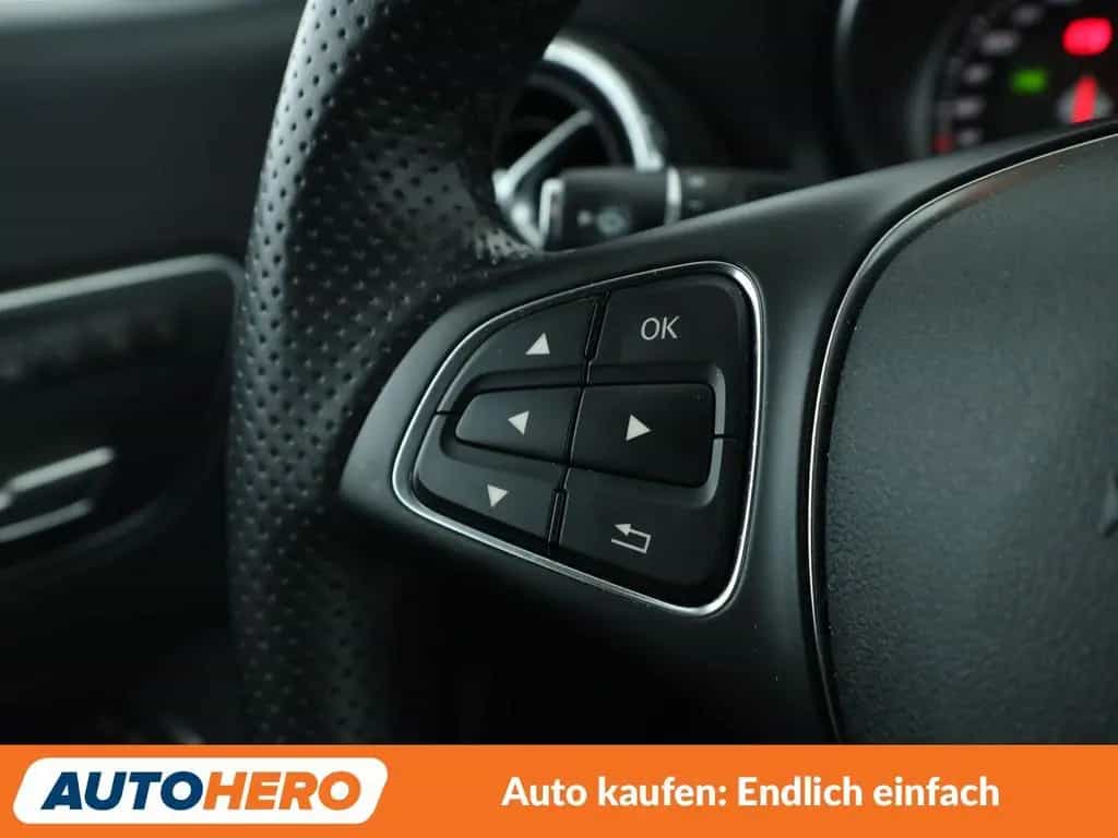 Mercedes-Benz CLA 220 Shooting Brake CLA-Klasse CLA 220 Shooting Brake 4Matic Urban 01/2017-photo-30
