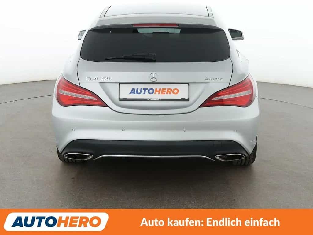 Mercedes-Benz CLA 220 Shooting Brake CLA-Klasse CLA 220 Shooting Brake 4Matic Urban 01/2017-photo-4