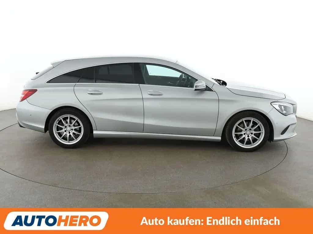 Mercedes-Benz CLA 220 Shooting Brake CLA-Klasse CLA 220 Shooting Brake 4Matic Urban 01/2017-photo-6