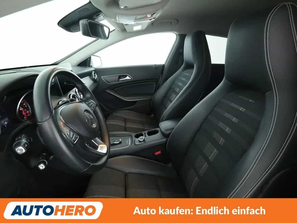 Mercedes-Benz CLA 220 Shooting Brake CLA-Klasse CLA 220 Shooting Brake 4Matic Urban 01/2017-photo-9