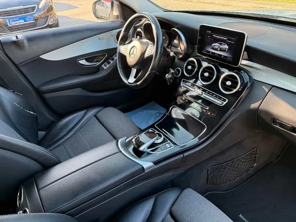 Mercedes-Benz C 180 CGI C-Klasse*EXCLUSIVE*AVANTGARDE*NAVI*PDC 05/2017-photo-35