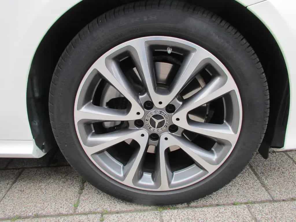 Mercedes-Benz E 200 Cabrio Klima LED PDC Leder Alu Navi AHK 03/2018-photo-16