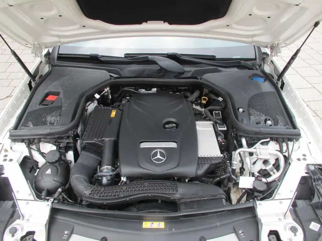 Mercedes-Benz E 200 Cabrio Klima LED PDC Leder Alu Navi AHK 03/2018-photo-19