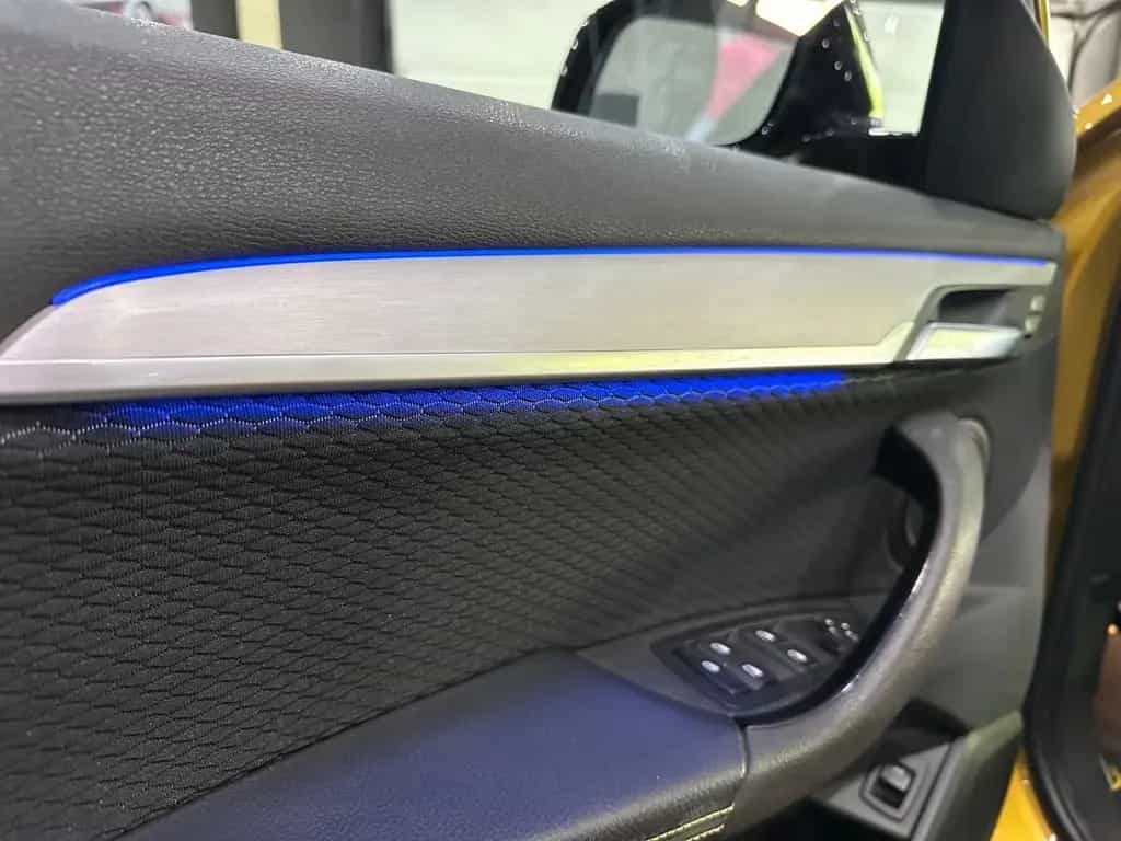 BMW X2 sDrive 18 d M Sport /NAVI / AHK /LEDER /LED 06/2020-photo-14