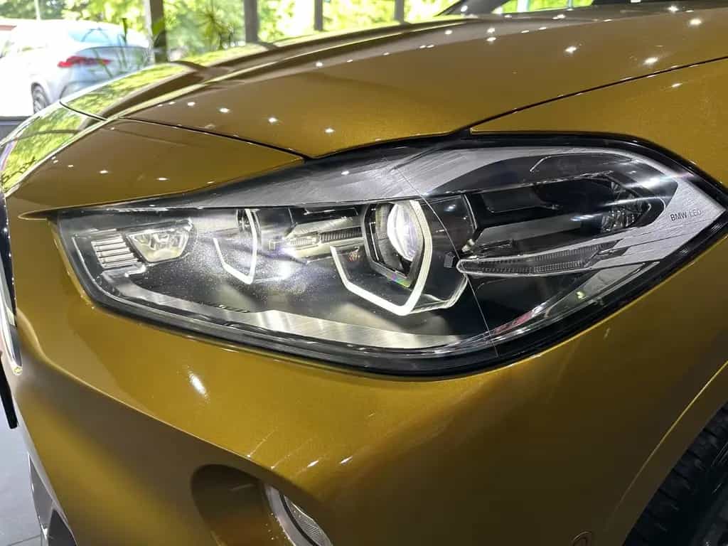 BMW X2 sDrive 18 d M Sport /NAVI / AHK /LEDER /LED 06/2020-photo-22