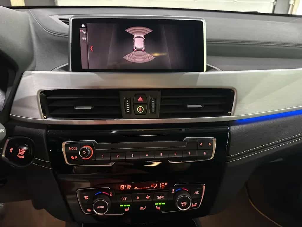 BMW X2 sDrive 18 d M Sport /NAVI / AHK /LEDER /LED 06/2020-photo-26