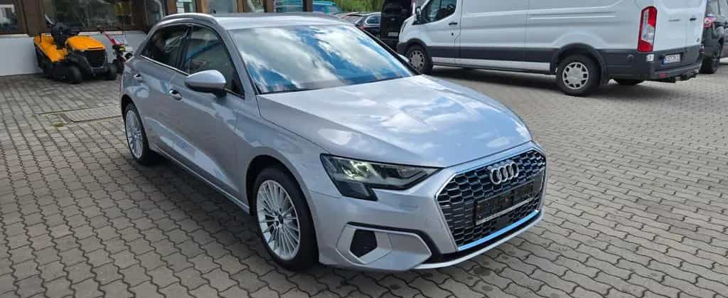 Audi A3 Sportback 30 TFSI advanced / Autom, AHK abneh 01/2021-photo-4