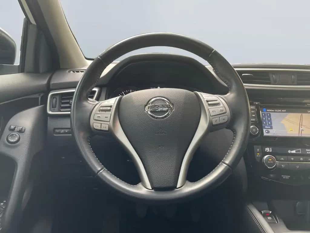 Nissan Qashqai 1.6 DIG-T N-Connecta *360°*Pano*SHZ*Navi 02/2017-photo-12