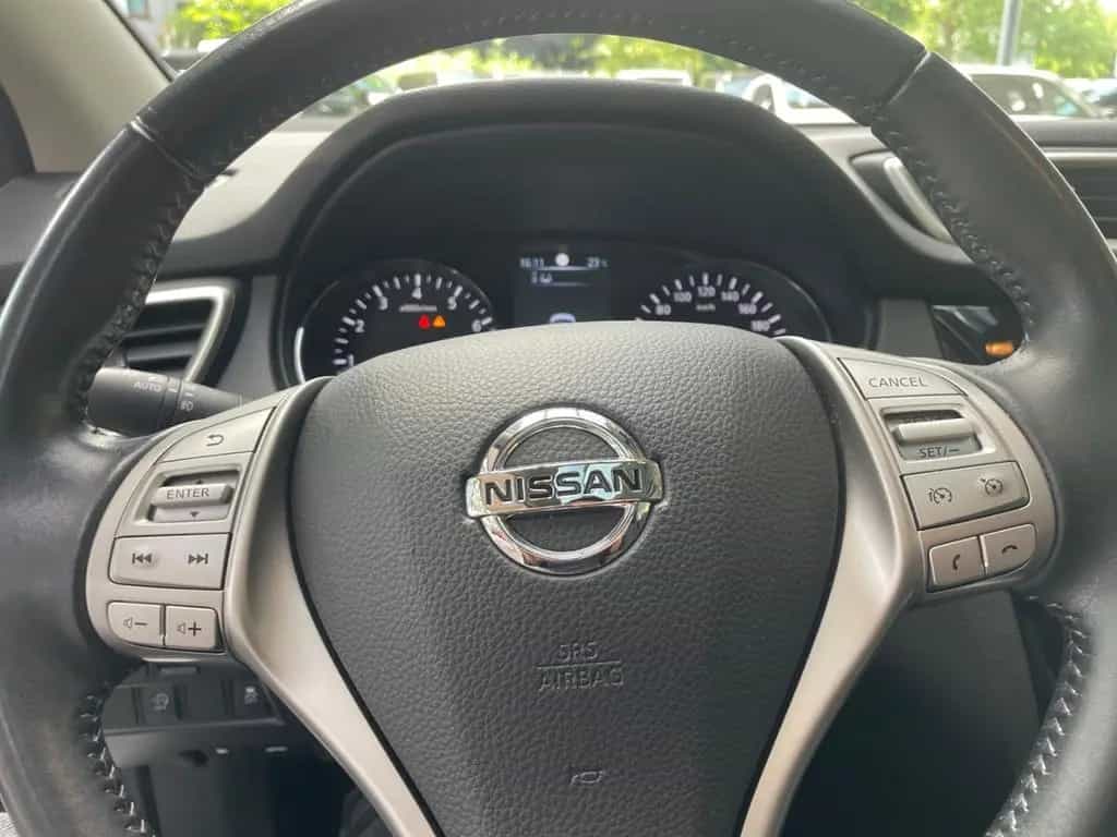 Nissan Qashqai 1.6 DIG-T N-Connecta *360°*Pano*SHZ*Navi 02/2017-photo-13