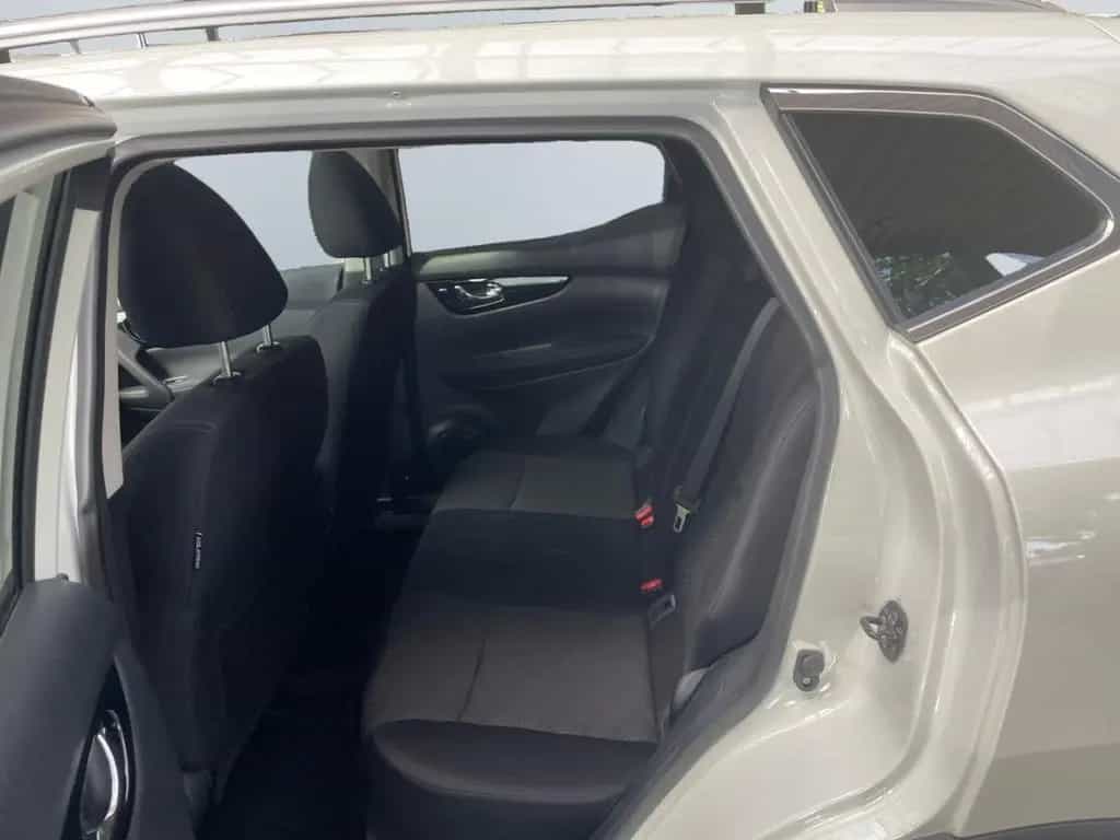 Nissan Qashqai 1.6 DIG-T N-Connecta *360°*Pano*SHZ*Navi 02/2017-photo-16