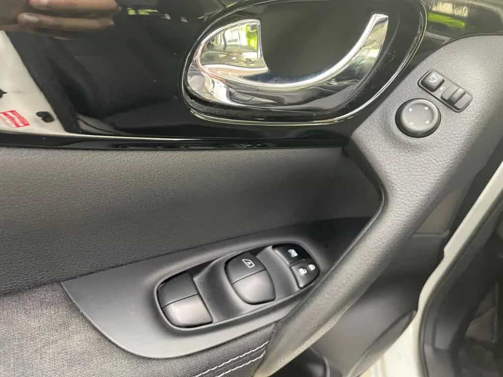 Nissan Qashqai 1.6 DIG-T N-Connecta *360°*Pano*SHZ*Navi 02/2017-photo-22
