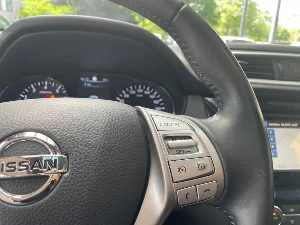 Nissan Qashqai 1.6 DIG-T N-Connecta *360°*Pano*SHZ*Navi 02/2017-photo-25