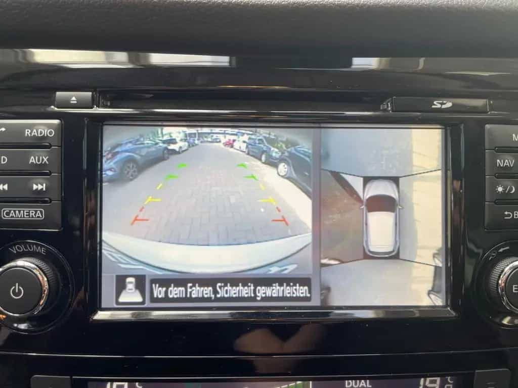 Nissan Qashqai 1.6 DIG-T N-Connecta *360°*Pano*SHZ*Navi 02/2017-photo-28