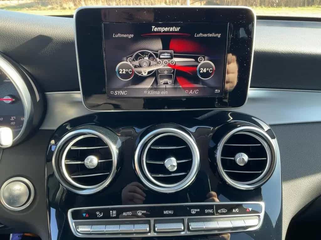 Mercedes-Benz GLC 220 d 4Matic AMG Line AHK,AUTOM.,LED,Navi,LM 01/2018-photo-13