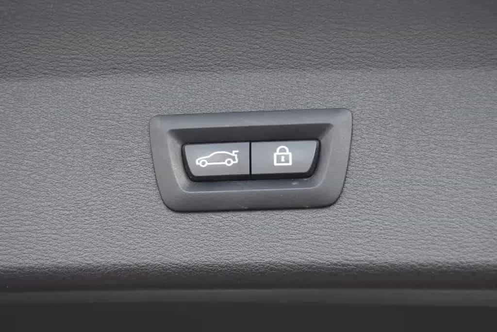 BMW X1 xDrive 20i Sportline  LED/Leder/RFK/NAVI/AHK 07/2020-photo-12