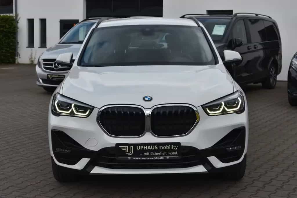BMW X1 xDrive 20i Sportline  LED/Leder/RFK/NAVI/AHK 07/2020-photo-5