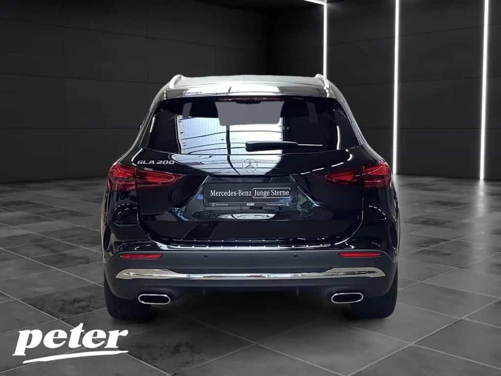 Mercedes-Benz GLA 200 AMG-STYLING+7G+19''AMG-FELGEN+AHK+KAMERA 06/2026-photo-3