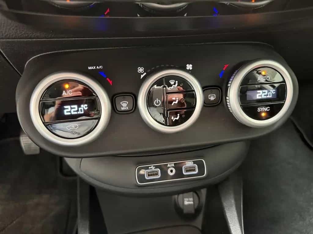 Fiat 500X 120TH +NAVI+LED+TEILLEDER+ALU+APPLE+KAMERA+ 08/2019-photo-11