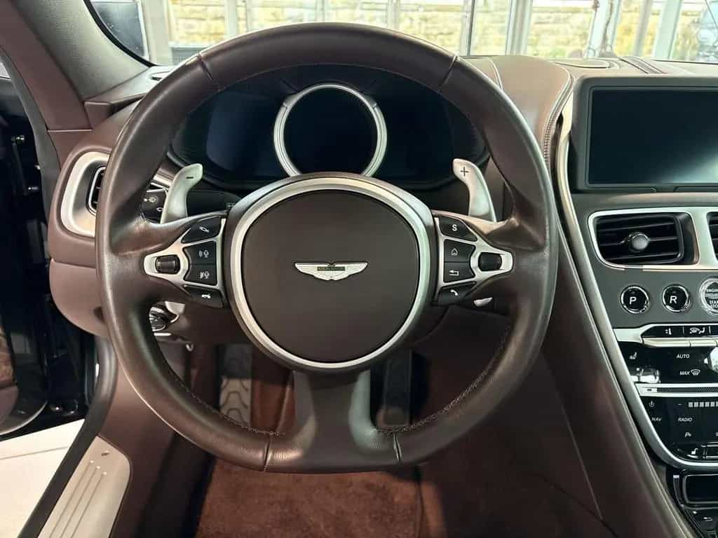 Aston Martin DB11 V12 AMR B&O Q GARANTIE 04/2018-photo-22