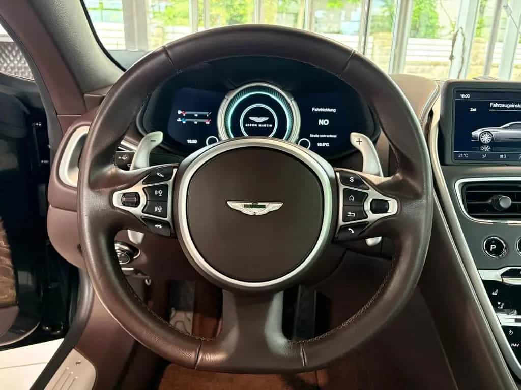 Aston Martin DB11 V12 AMR B&O Q GARANTIE 04/2018-photo-38