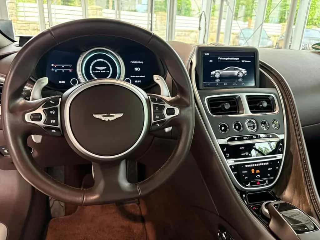 Aston Martin DB11 V12 AMR B&O Q GARANTIE 04/2018-photo-45