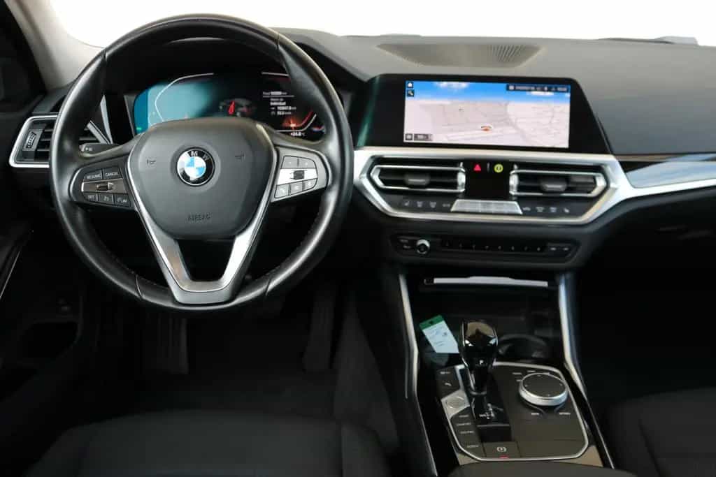 BMW 320 d Touring*Advantage*Automatik*AHK* 11/2021-photo-4