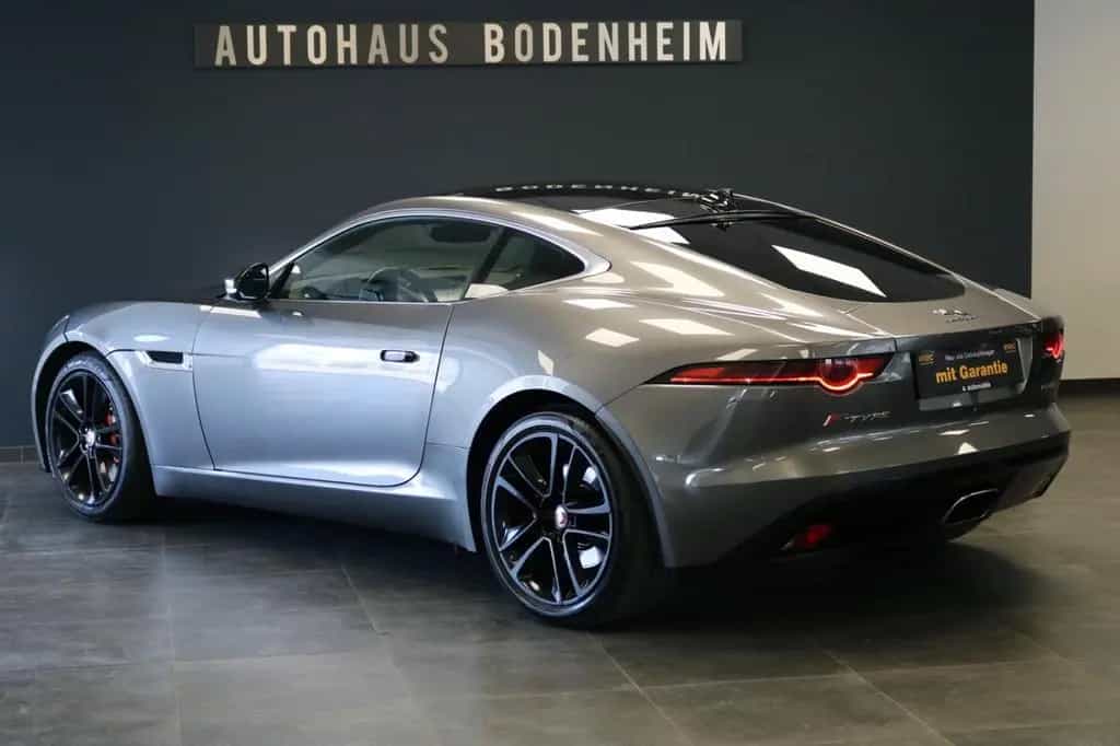 Jaguar F-Type Coupe P300 Automatik/PANO/KAMER/MERIDIAN 05/2018-photo-10