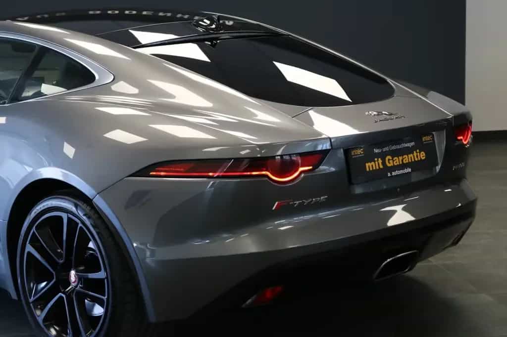 Jaguar F-Type Coupe P300 Automatik/PANO/KAMER/MERIDIAN 05/2018-photo-11