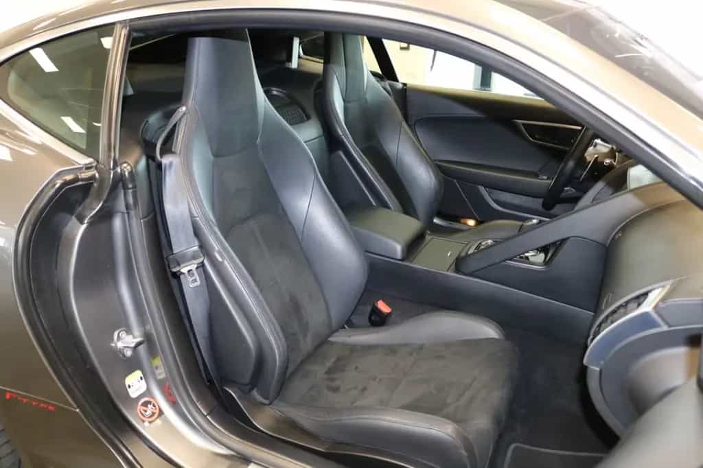 Jaguar F-Type Coupe P300 Automatik/PANO/KAMER/MERIDIAN 05/2018-photo-25