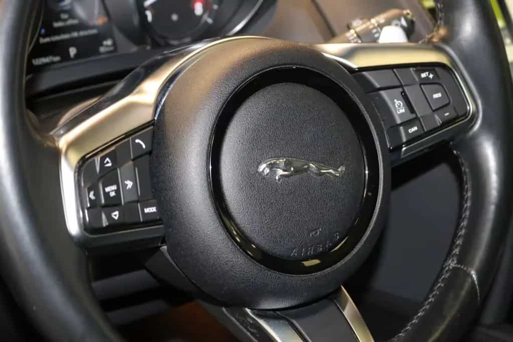 Jaguar F-Type Coupe P300 Automatik/PANO/KAMER/MERIDIAN 05/2018-photo-27