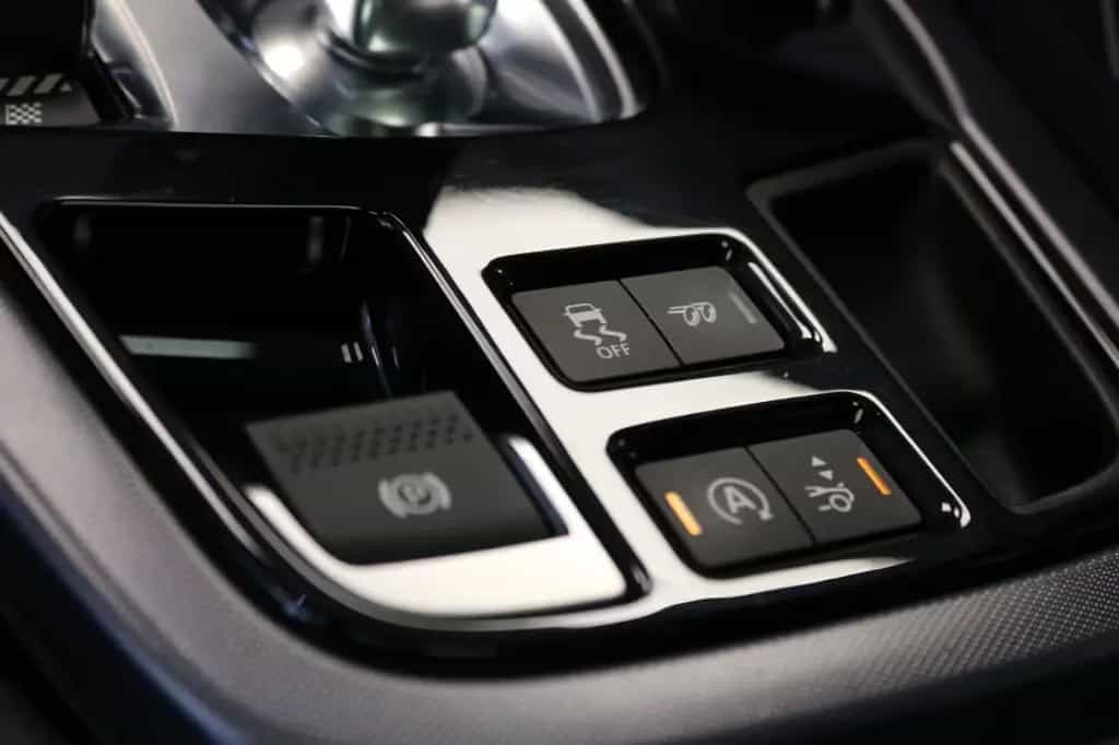 Jaguar F-Type Coupe P300 Automatik/PANO/KAMER/MERIDIAN 05/2018-photo-31