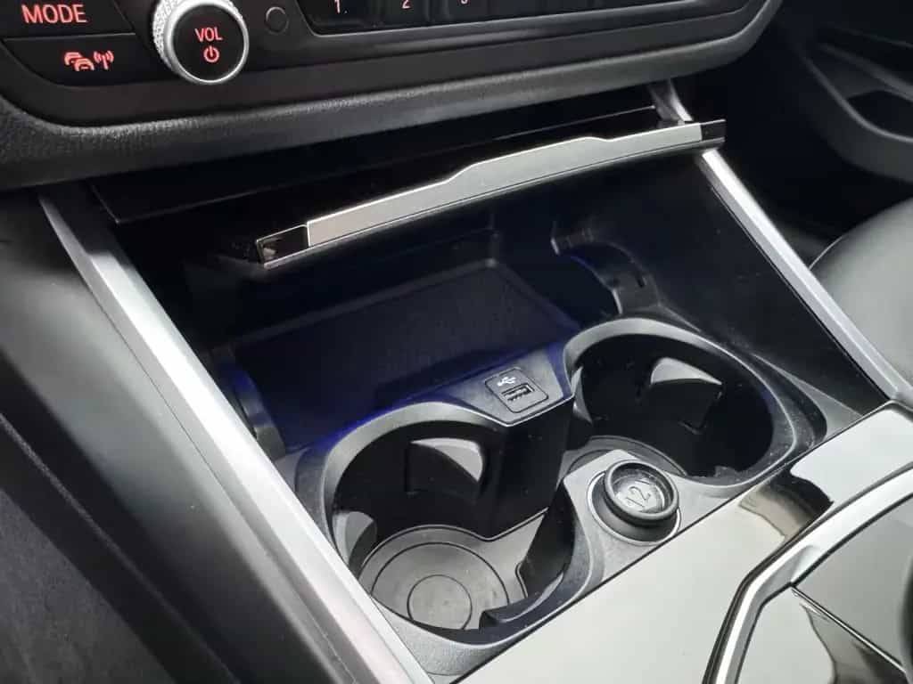 BMW 320 d xDrive Sport Line 06/2022-photo-19