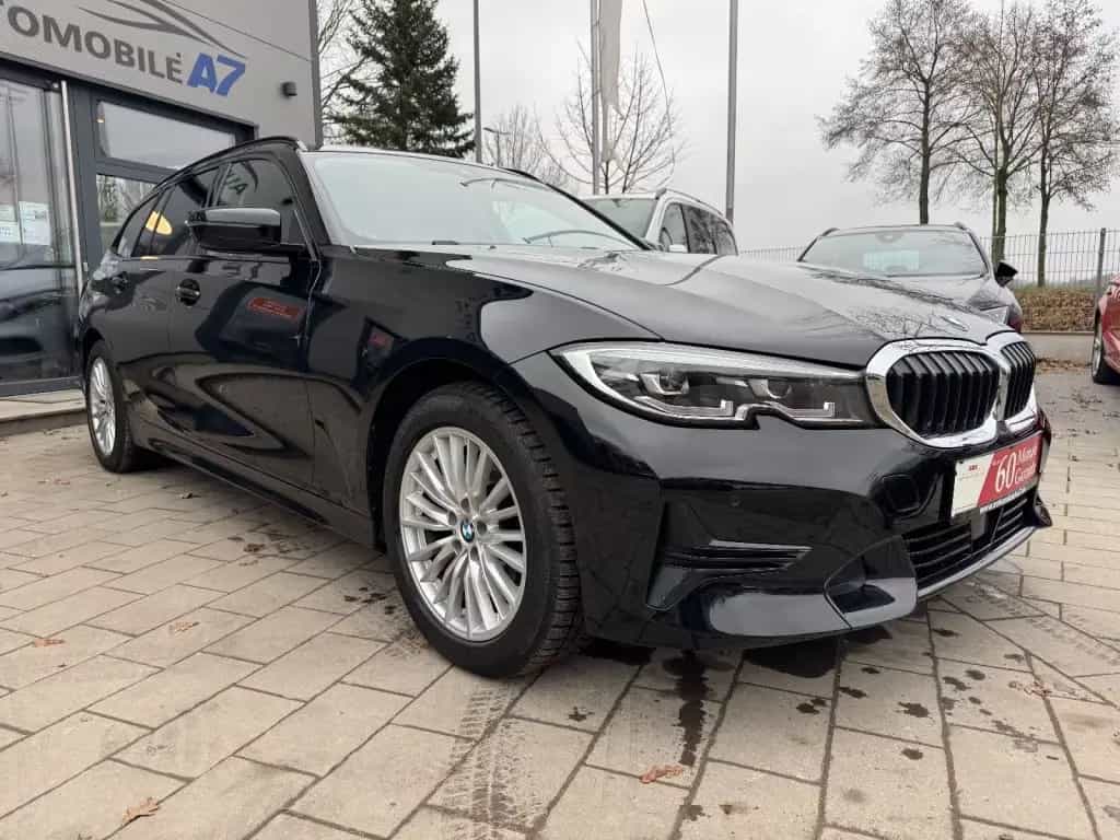 BMW 320 d xDrive Sport Line 06/2022-photo-2