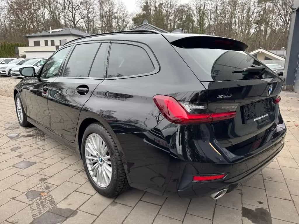 BMW 320 d xDrive Sport Line 06/2022-photo-5