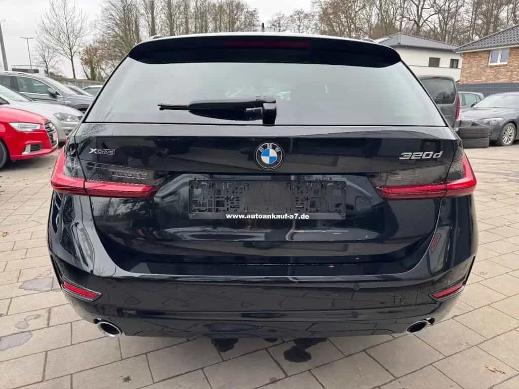 BMW 320 d xDrive Sport Line 06/2022-photo-6