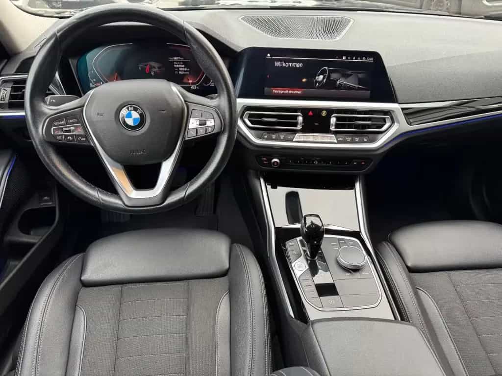 BMW 320 d xDrive Sport Line 06/2022-photo-9