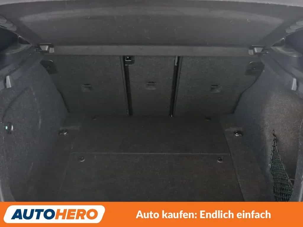 BMW 120 1er 120i Edition M Sport Shadow Aut.*NAVI*TEMPO* 11/2018-photo-17