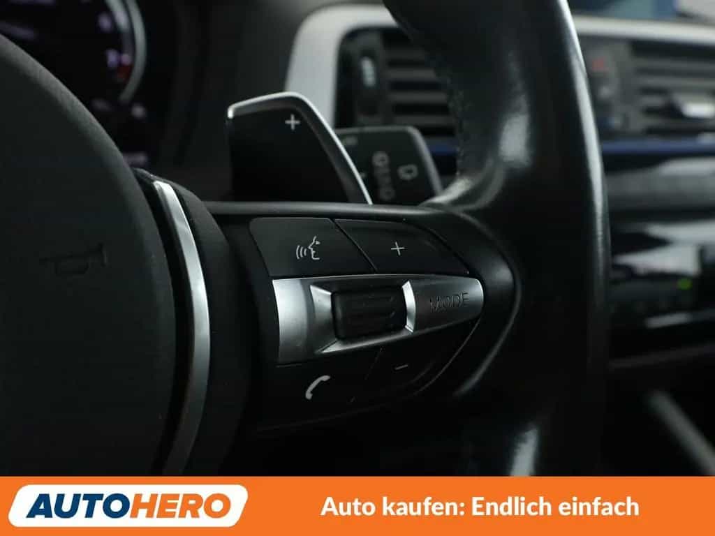 BMW 120 1er 120i Edition M Sport Shadow Aut.*NAVI*TEMPO* 11/2018-photo-25