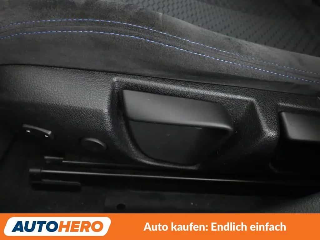 BMW 120 1er 120i Edition M Sport Shadow Aut.*NAVI*TEMPO* 11/2018-photo-29