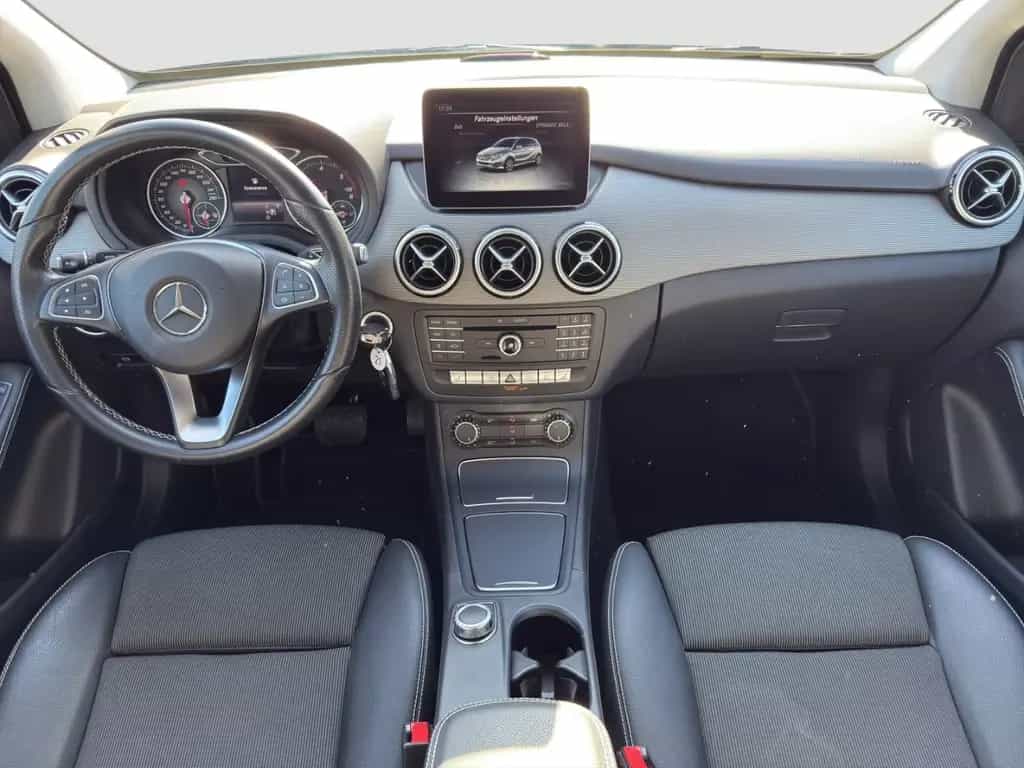 Mercedes-Benz B 200 d 7G Urban LED Navi - Rückfahrkamera *Gara 09/2016-photo-13
