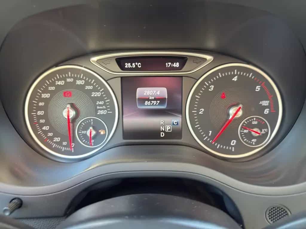 Mercedes-Benz B 200 d 7G Urban LED Navi - Rückfahrkamera *Gara 09/2016-photo-17