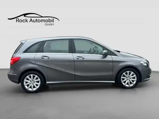 Mercedes-Benz B 180 7G-DCT Automatik *Garantie* 05/2014-photo-5