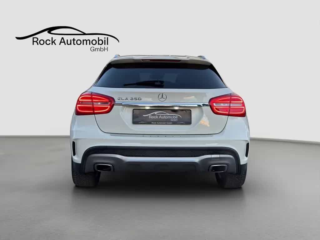 Mercedes-Benz GLA 250 AMG Line Rückfahrkamera *Garantie* 12/2014-photo-8