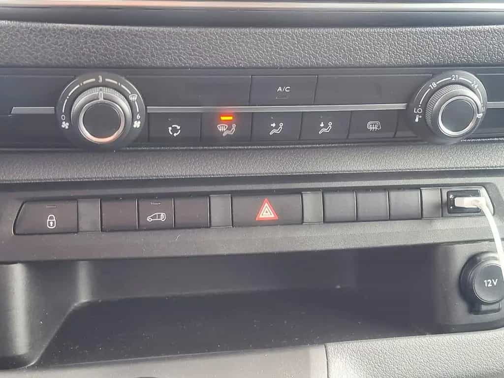Citroën Jumpy Kasten Club XL AUTOMATIK NAVI PDC TEMP TOP 11/2022-photo-27