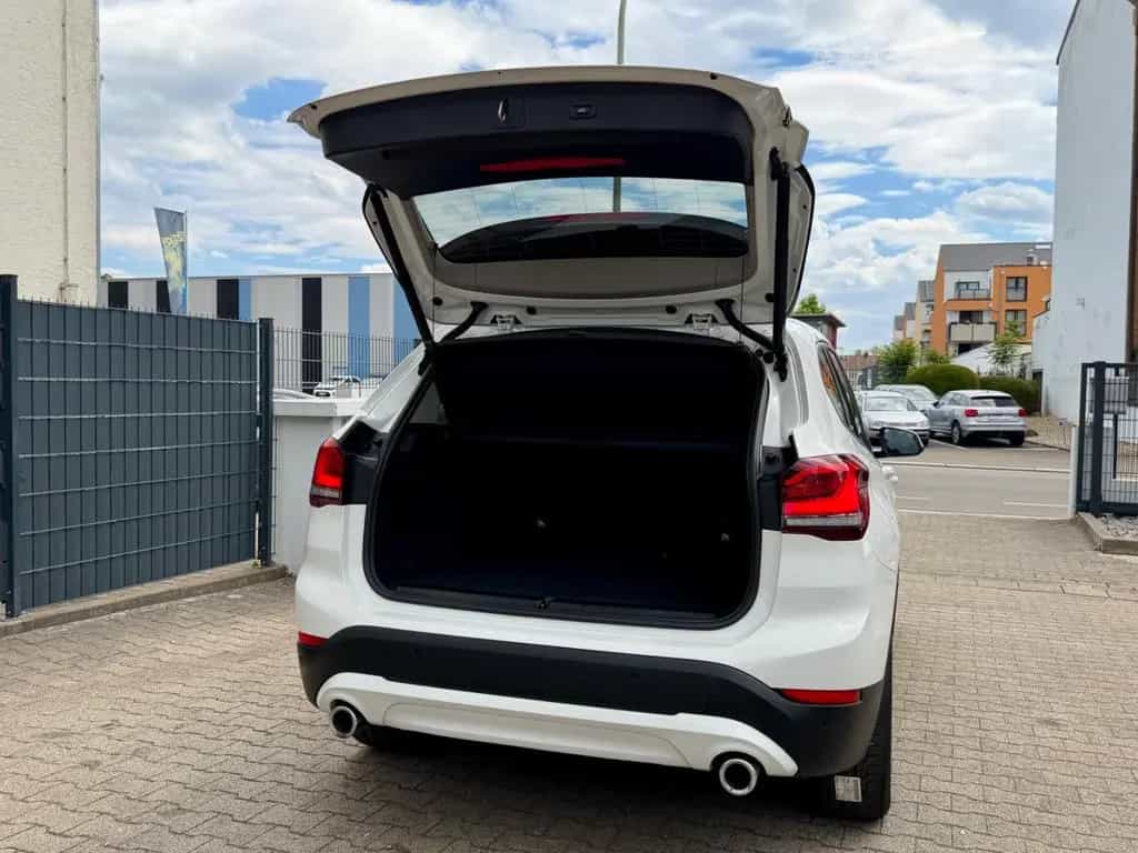 BMW X1 xDrive20d Advantage*2HD*AUTOM*KAM*HUP*NAV*H&K 02/2020-photo-20